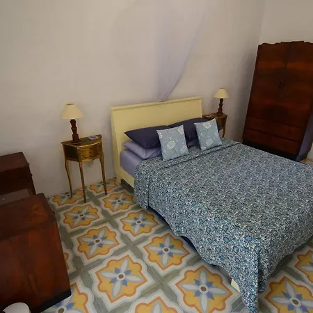 아파트 Stylish Maltese Retreat- Stunning Water Views & Ac *
